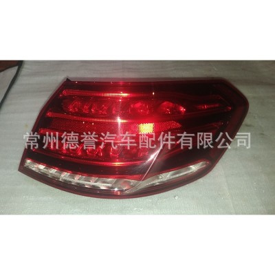 适用于奔驰W212 14-15运动版后尾灯A2129060703/A2129060803图2